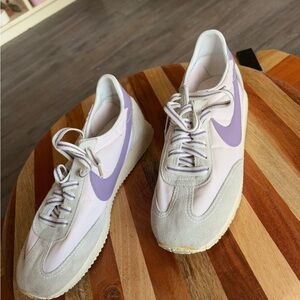Vintage Women’s Nike Lilac and White Spirit Sneakers from the 1980s